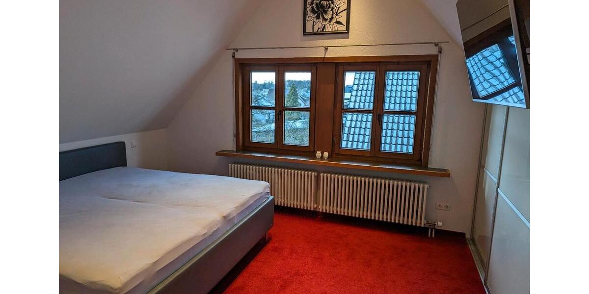 Dachgeschoßwohnung Jettingen - 3 Zimmer, 120 m&sup2;, 389.000&euro; | Angebot:24300540