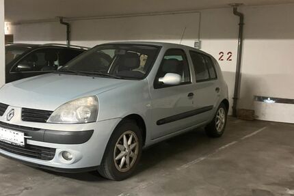 Renault Clio 105.000 km 2.100 &euro; Bad Liebenzell 75378