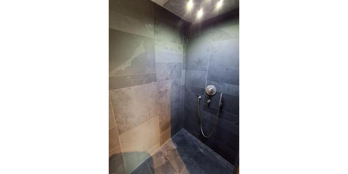 Provisionsfrei* Moderne Gewerbeimmobilie mit Büro, Wohnung und Halle - KfW 70, Solaranlage, hochwertige Ausstattung - Gewerbeobjekt Altdorf | Angebot:23812378