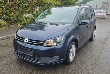VW Touran 195.000 km 6.300 &euro; Möglingen 71696