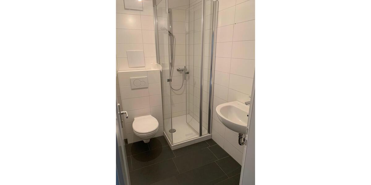 Dachgeschoßwohnung Esslingen am Neckar Pliensauvorstadt - 2 Zimmer, 49 m&sup2;, 575&euro; | Angebot:24625250