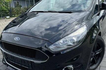 Ford S-Max 162.000 km 16.960 € Holzgerlingen 71088
