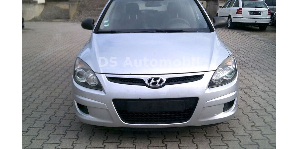 Hyundai i30 185.100 km 1.800 &euro; Holzgerlingen 71088