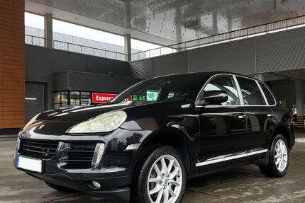 Porsche Cayenne 284.231 km 9.000 € Weinstadt 71384