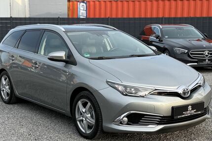 Toyota Auris 112.000 km 13.999 &euro; Sachsenheim 74343