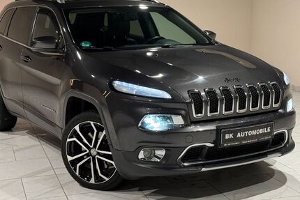 Jeep Cherokee 200.000 km 11.900 &euro; Nürtingen bei Stuttgart 72622