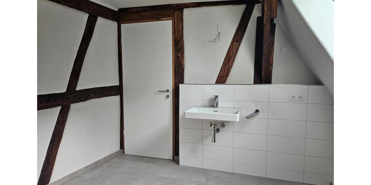 Maisonettenwohnung Mühlacker - 5 Zimmer, 128 m&sup2;, 1.350&euro; | Angebot:23765076