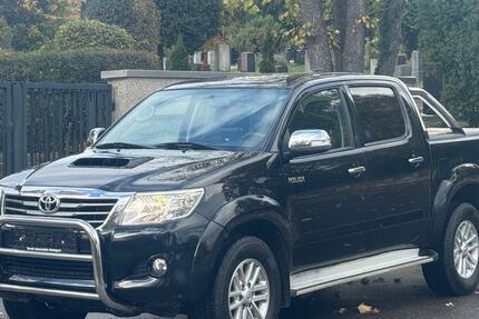 Toyota Hilux 244.843 km 23.850 € Stuttgart 70374