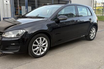 VW Golf 181.500 km 8.990 &euro; Fellbach - Stuttgart 70736