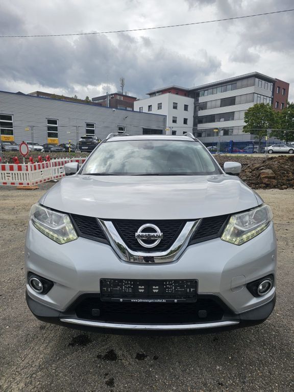 Nissan X-Trail 140.700 km 11.500 € Stuttgart 70376