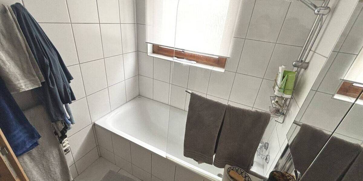 Etagenwohnung Ludwigsburg Ost - 3 Zimmer, 82 m&sup2;, 278.000&euro; | Angebot:25968550