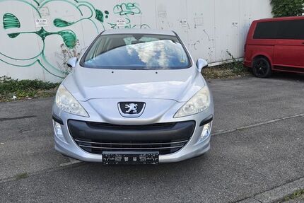 Peugeot 308 113.772 km 1.990 &euro; Waiblingen Neustadt ( 15 km von Stuttgart ) 71336