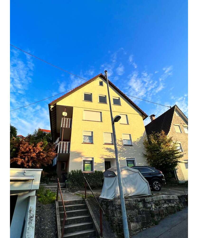 Haus zum Kaufen in Stuttgart 800.000 € 248 m²