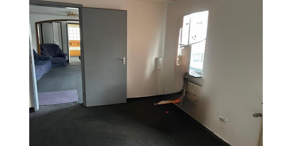 Etagenwohnung Ammerbuch - 5 Zimmer, 140 m&sup2;, 1.000&euro; | Angebot:24299498
