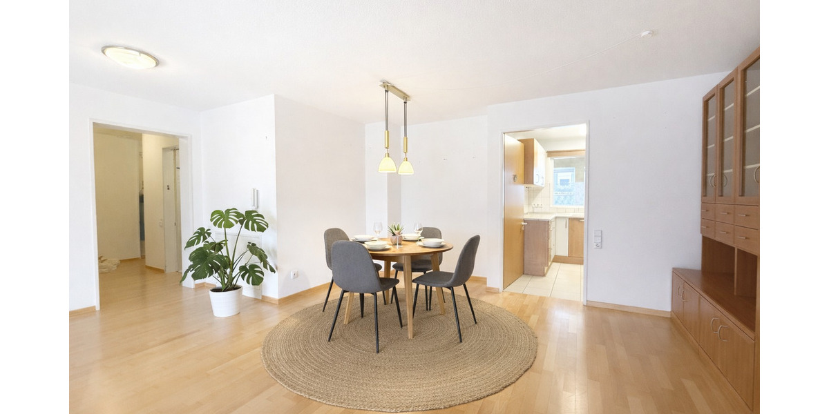 Etagenwohnung Sindelfingen Mitte - 2 Zimmer, 87 m&sup2;, 1.300&euro; | Angebot:25601237