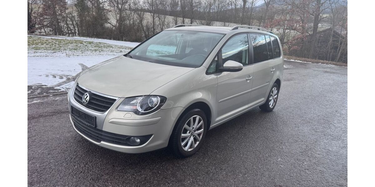 VW Touran 179.000 km 4.490 &euro; Illingen/Schützingen 75428