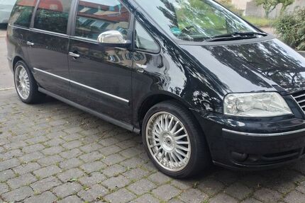 VW Sharan 185.645 km 5.990 € Leinfelden-Echterdingen 70771