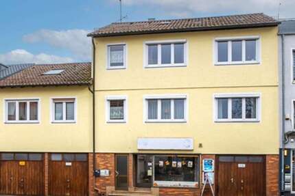 Haus zum Kaufen in Sindelfingen 830.000 € 315 m² 11 zimmer