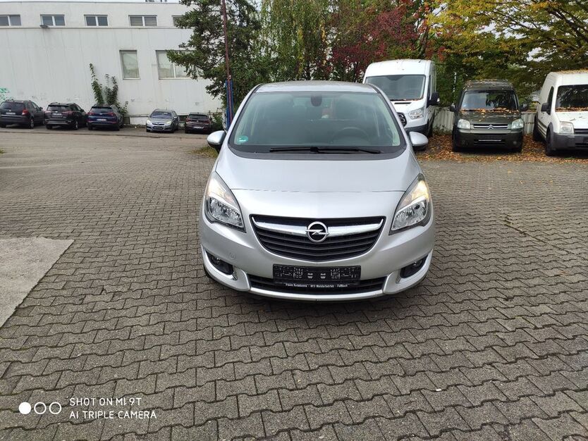 Opel Meriva 107.000 km 8.490 € Waiblingen-Neustadt 71336