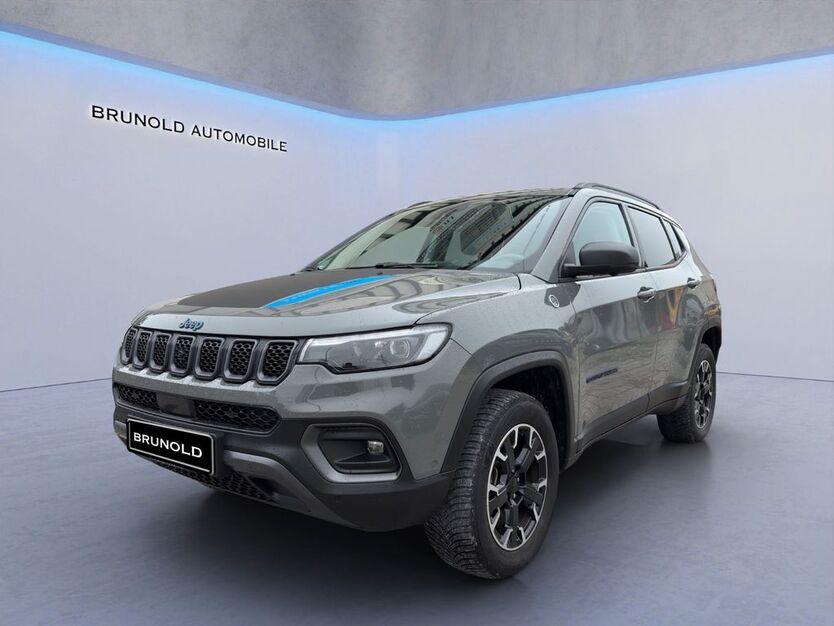 Jeep Compass 38.717 km 24.900 € Stuttgart 70565