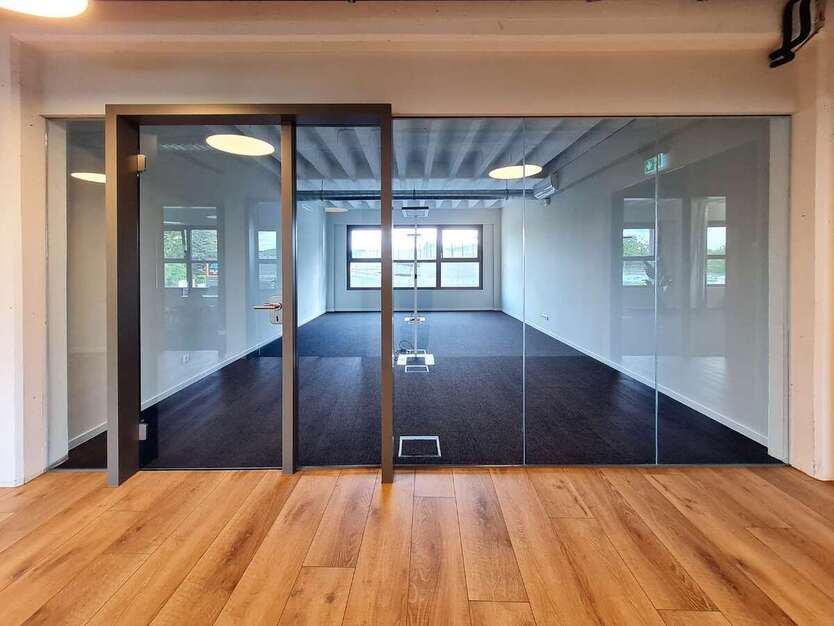 Büro in Stuttgart 1.499 € 90 m² zimmer