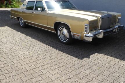 Lincoln Town Car 180.000 km 15.999 € Waiblingen 71336