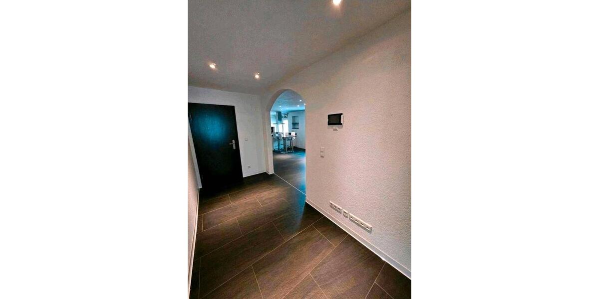 Etagenwohnung Pforzheim - 4 Zimmer, 160 m&sup2;, 1.650&euro; | Angebot:26321293