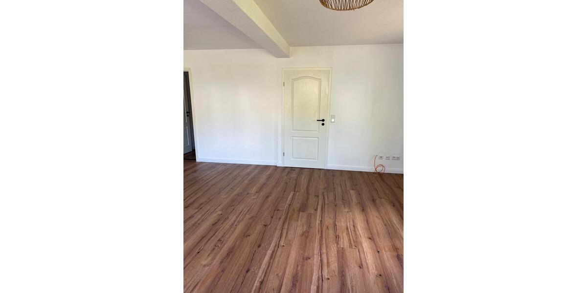Erdgeschoßwohnung Esslingen am Neckar Hegensberg - 2.5 Zimmer, 70 m&sup2;, 1.230&euro; | Angebot:27601231