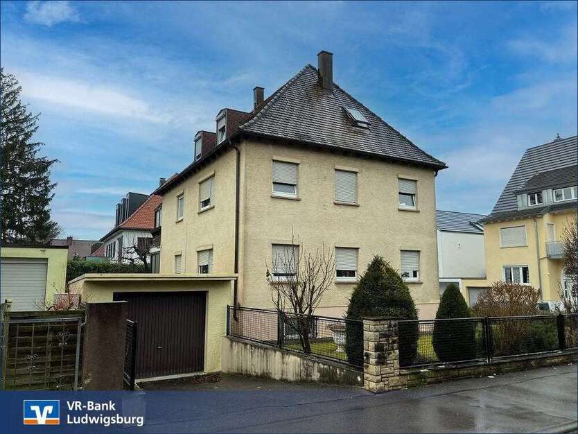 Haus zum Kaufen in Ludwigsburg 750.000 € 210.64 m²