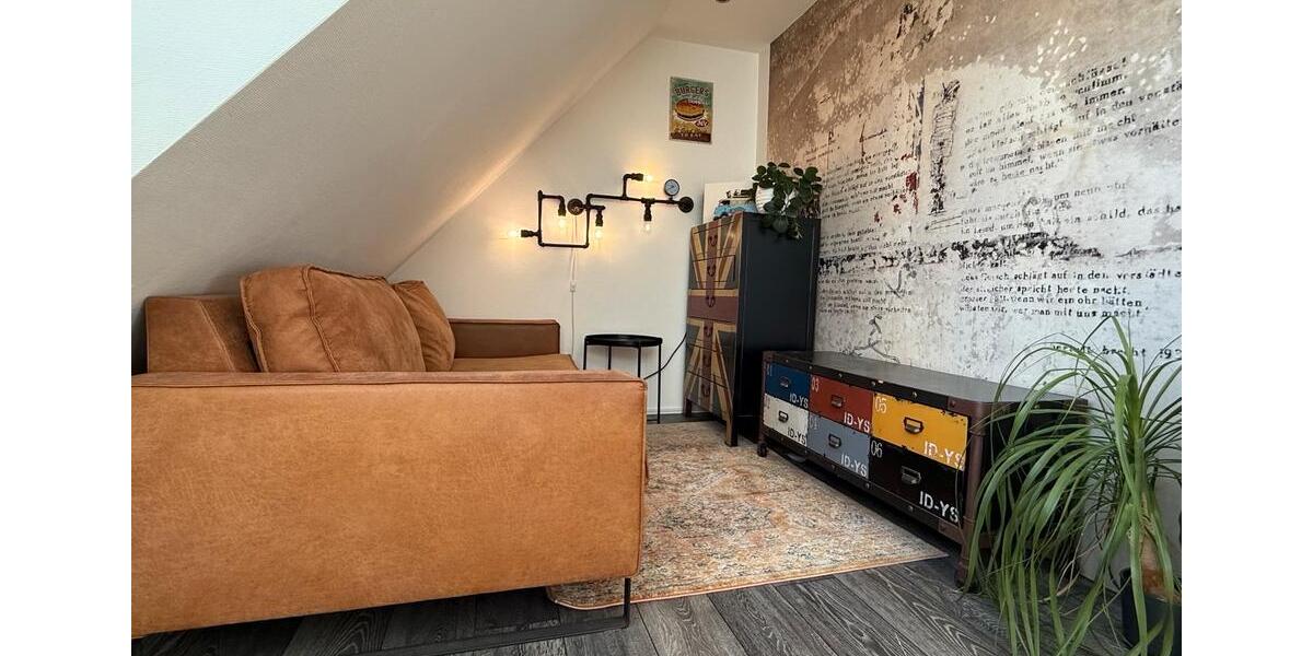 Dachgeschoßwohnung Markgröningen - 4 Zimmer, 85 m&sup2;, 379.000&euro; | Angebot:23473045