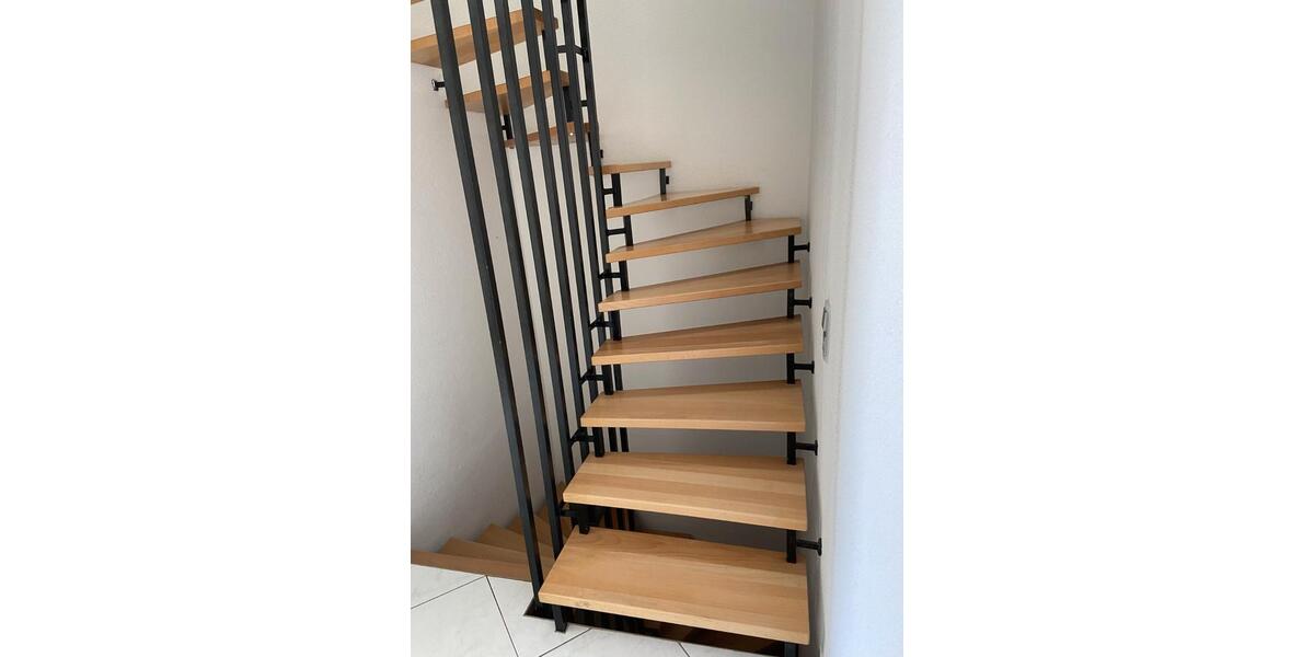 Reihenhaus Tamm - 6 Zimmer, 117 m&sup2;, 1.600&euro; | Angebot:27619017