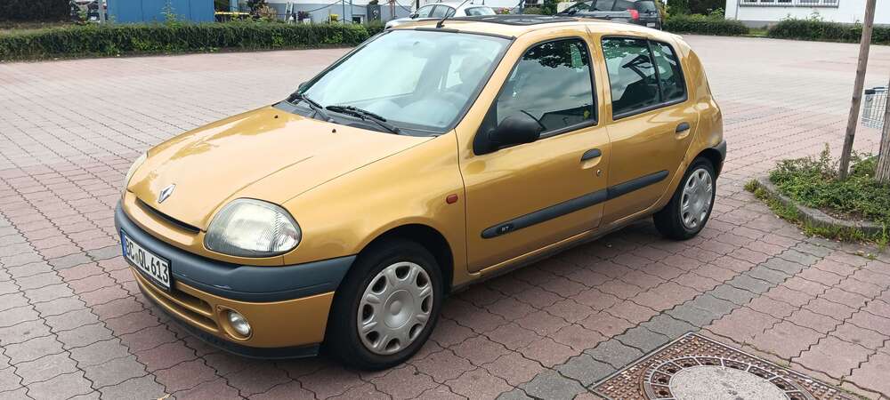 Renault Clio 213.500 km 250 &euro; Nürtingen 72622