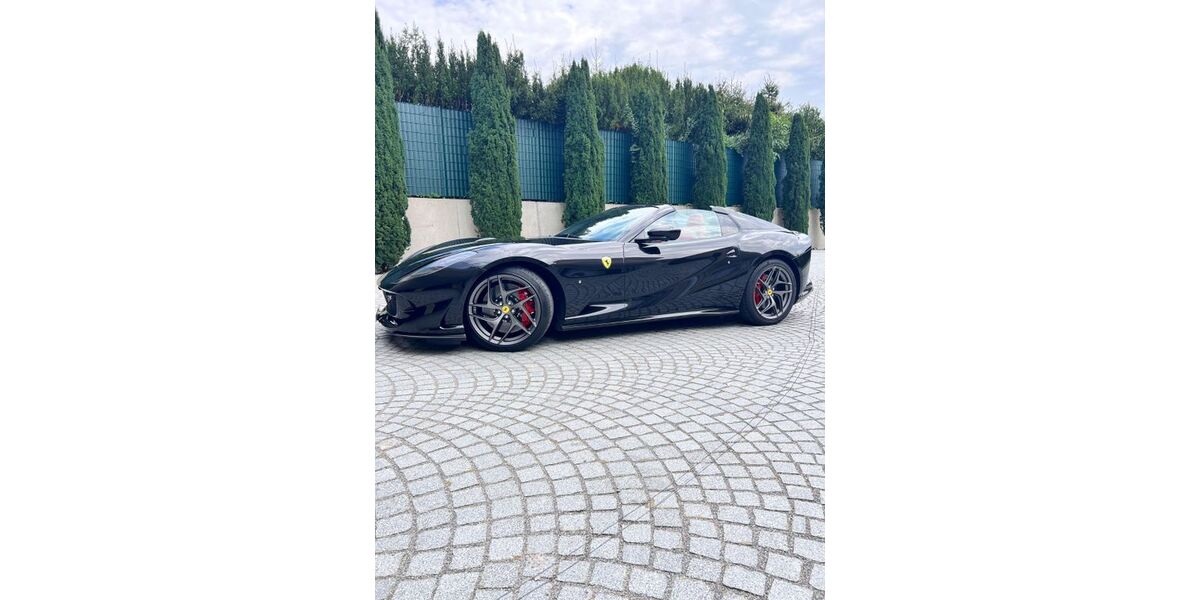 Ferrari 812 6.000 km 485.000 &euro; Leonberg 71229