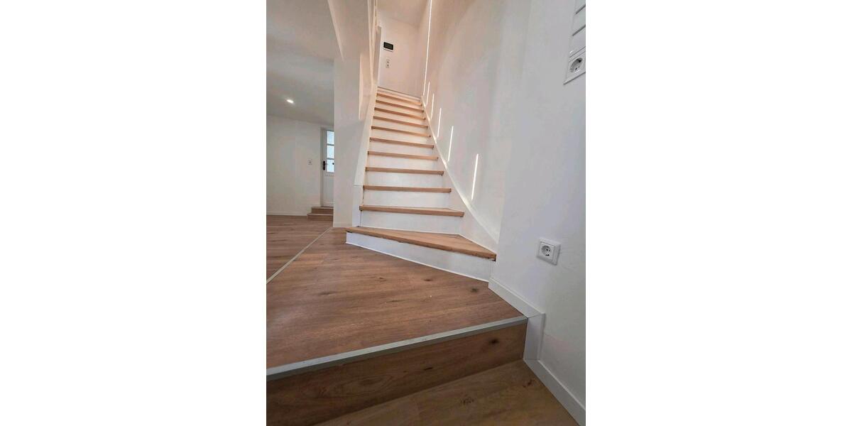 Reihenhaus Leonberg - 4 Zimmer, 112 m&sup2;, 489.000&euro; | Angebot:26534577