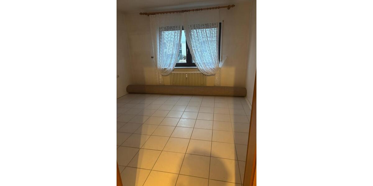 Etagenwohnung Pforzheim Eutingen - 3 Zimmer, 95 m&sup2;, 1.450&euro; | Angebot:26398176