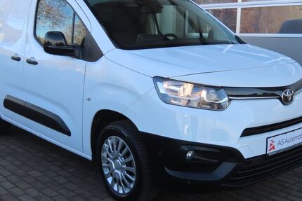 Toyota Proace City 74.000 km 12.790 &euro; Stuttgart 70329