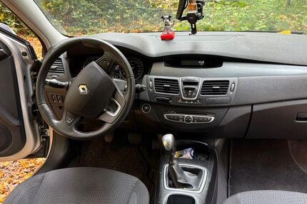 Renault Laguna 219.400 km 2.350 &euro; Pforzheim 75181