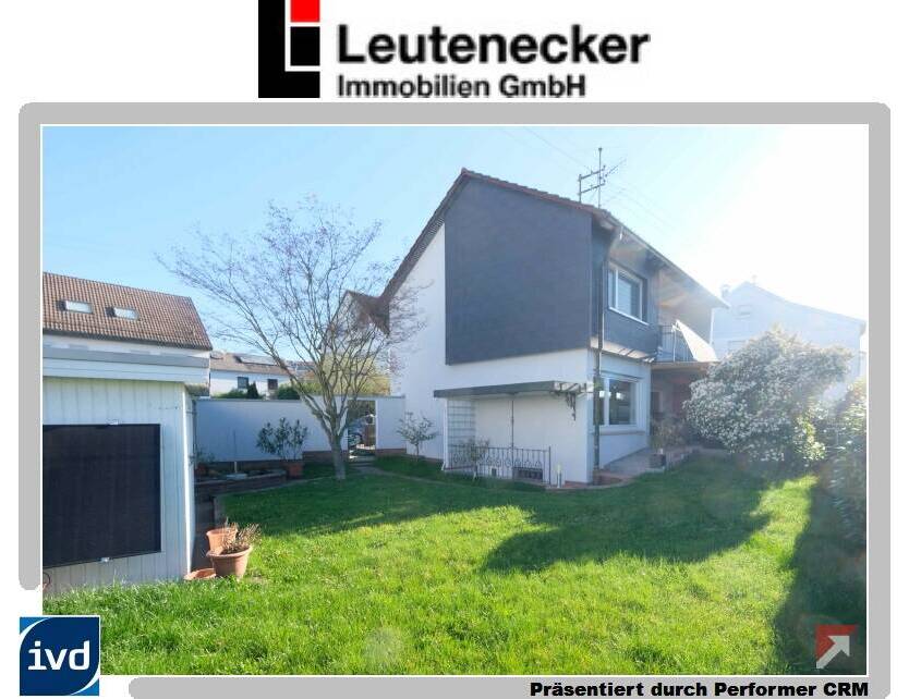 Charmantes, freistehendes Einfamilienhaus mit großem Garten und Ausblick