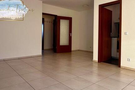 Gepflegte 2-Zimmer-Wohnung mit EBK und Stellplatz im Rodgebiet 2 zimmer