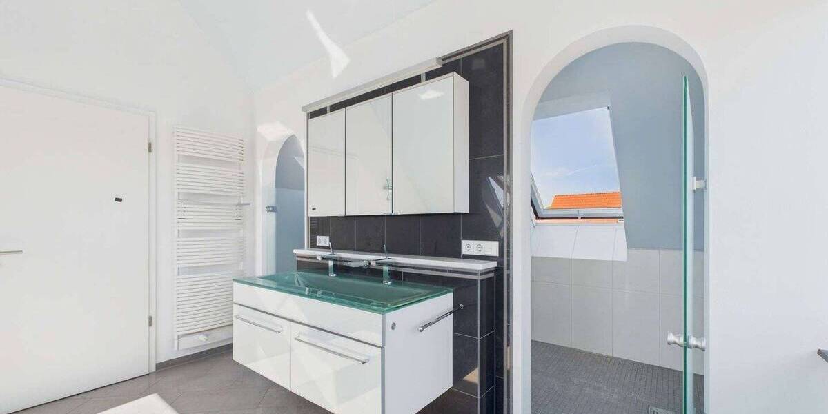 Etagenwohnung Ludwigsburg Oßweil - 4 Zimmer, 157 m&sup2;, 825.000&euro; | Angebot:26765225