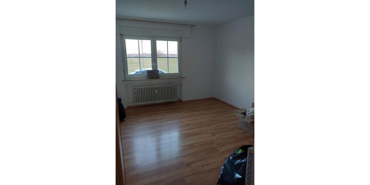 Erdgeschoßwohnung Pforzheim Eutingen - 3.5 Zimmer, 100 m&sup2;, 930&euro; | Angebot:25267176