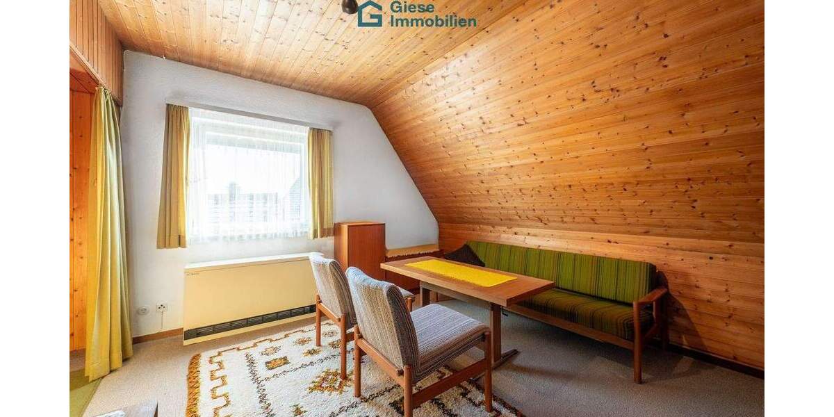 Mehrfamilienhaus, Wohnhaus Stuttgart Degerloch - 9 Zimmer, 140 m&sup2;, 740.000&euro; | Angebot:24635350