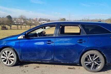 Toyota Auris 110.000 km 6.399 &euro; Magstadt 71106