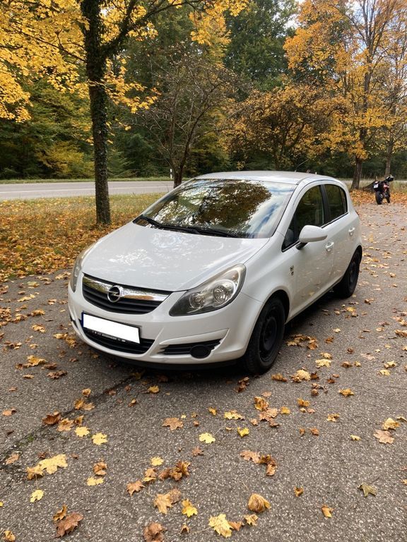 Opel Corsa 110.000 km 2.390 € Stuttgart 70569