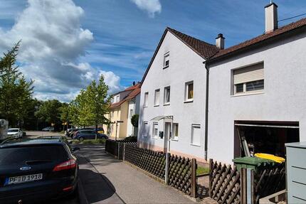 Haus Illingen - 9 Zimmer, 214 m&sup2;, 449.000&euro; | Angebot:26614142