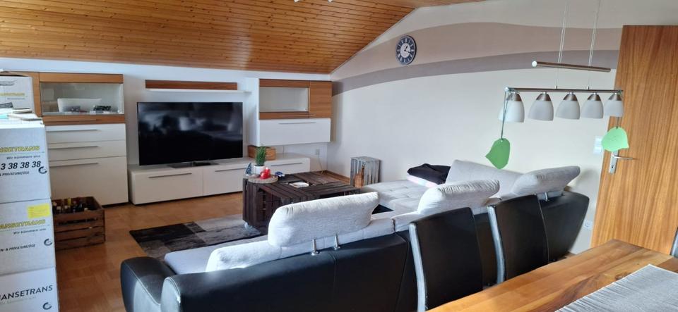 Dachgeschoßwohnung Reutlingen Altenburg - 3 Zimmer, 67 m&sup2;, 295.000&euro; | Angebot:24371378