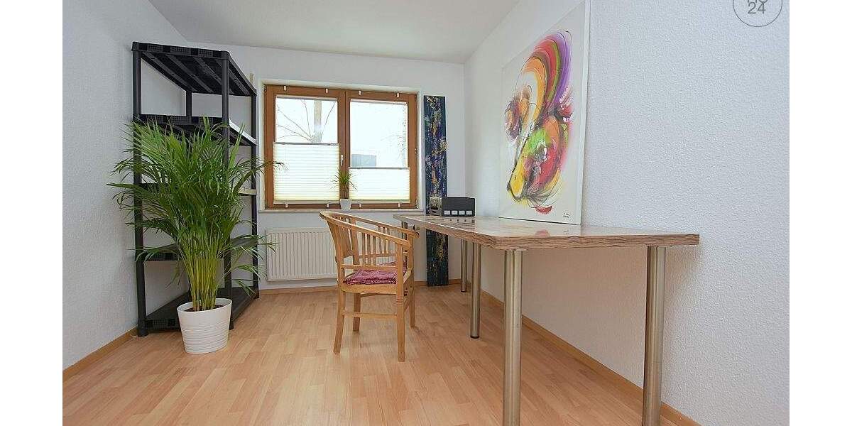 Etagenwohnung Leonberg - 3 Zimmer, 73 m&sup2;, 1.590&euro; | Angebot:25228517