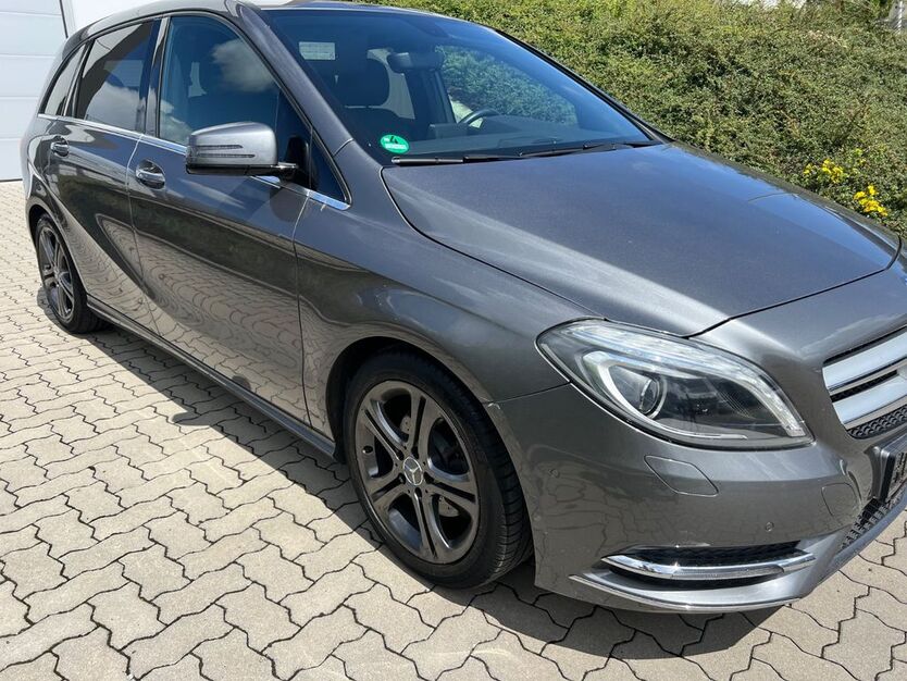 Mercedes-Benz B 180 87.500 km 12.499 € Friolzheim 71292