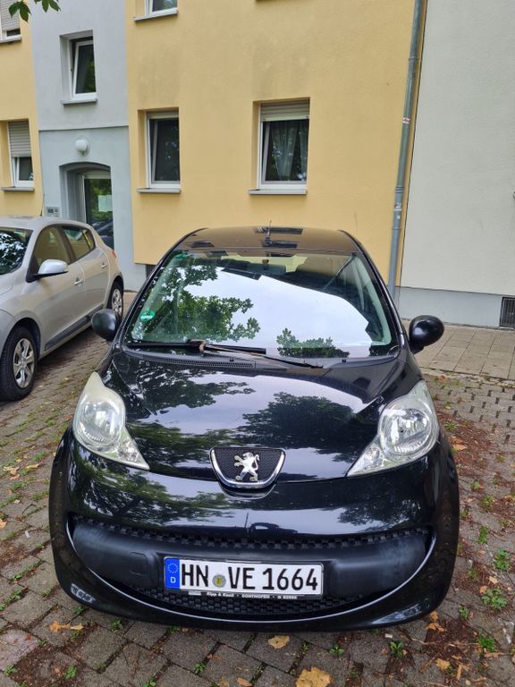 Peugeot 107 180.000 km 1.800 € Stuttgart 70186