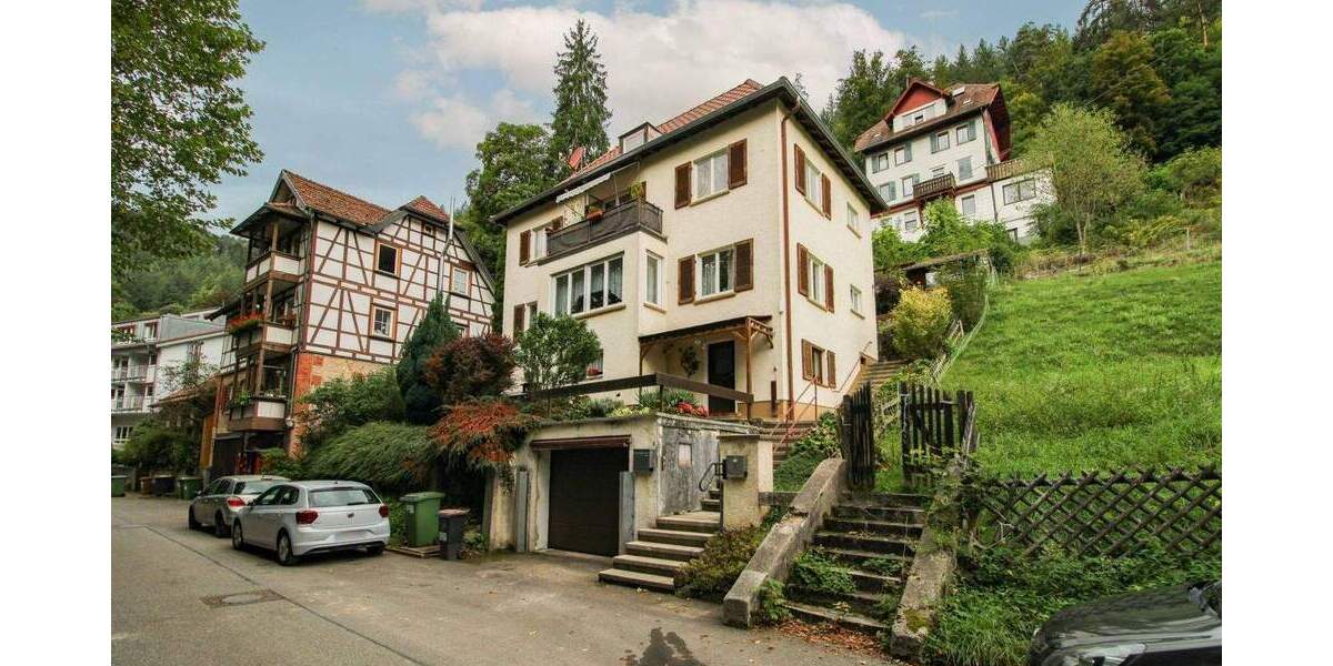 Einfamilienhaus Calw - 7 Zimmer, 180 m&sup2;, 329.000&euro; | Angebot:25911365